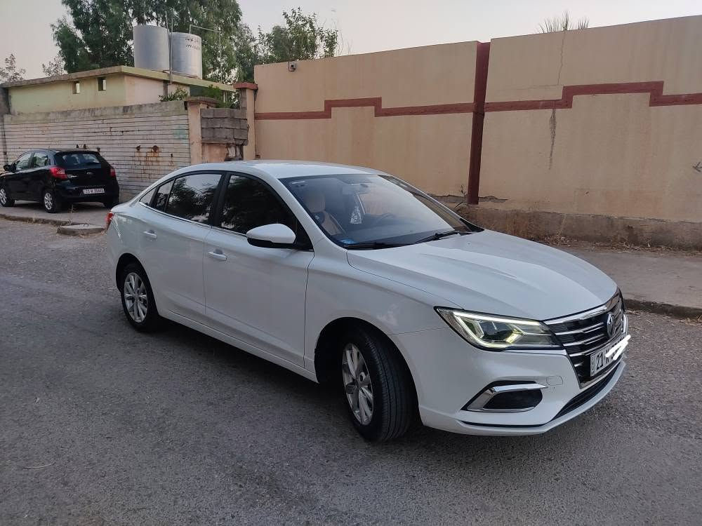 ئیمجی5مواسەفات کۆمفۆرت2023 نیو دۆسەیە بۆیاخە پەڵەیەک کارتی هەیە مواسەفات بەسمە شاشەو کامیرا تایەی لۆک هیچ مەسرەفیکی نیە سعری 98گەڵاو مەجالیکی کەم شوین دەربەندیخان ***********         *********** دار بنديهكان, السليمانية
