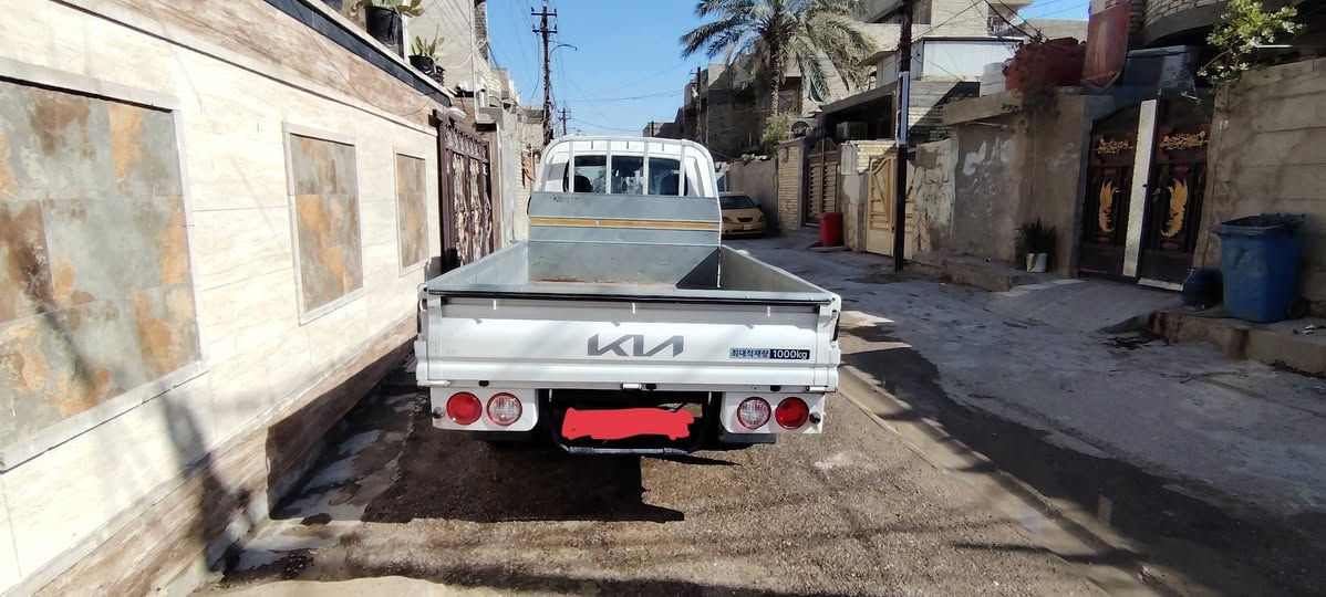 السلام عليكم كية حمل 2014 سنوية جديدة سنة 2032
صدر جديد باتري جديد تخم تايرات جديد سيارة مال جناي حلوة مكينة لا تبخير ولا تنقيص
مكفولة من مكينة وشاصي
سونار موجود عندي سيارة بسمي  عنوان بغداد العبيدي سعرهة 108 بي مجال حك جية رقمي ***********
