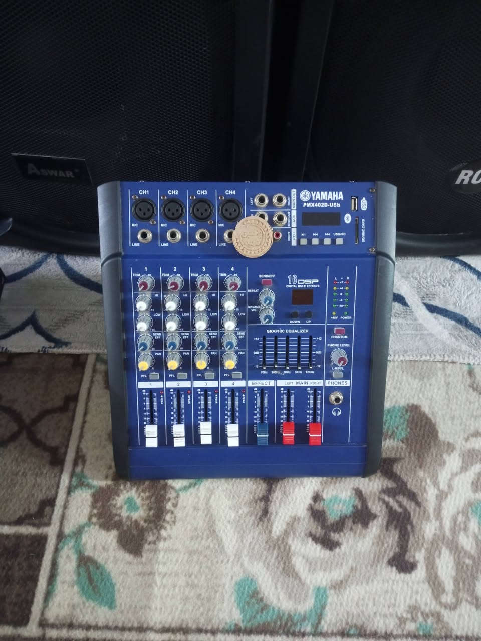 السلام عليكم سماعات للبيع نوع ار سي اف اسوار مستخدمات 5تيام فقط  لسعر خاص او تصال *********** شراي شلع عيوني مكان ناصريه قضاء النصر
