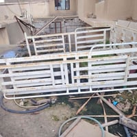 محجز • مرزي • نضيف