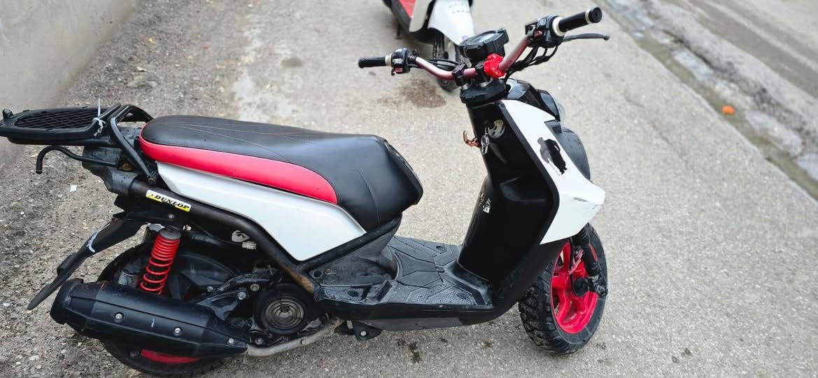 سلام عليكم
دراجة سكنس جبلي موديل ٢٠١١ دراجه نضيفه كلشي شغال بيهة من كهرباء او غيرة الشاصي مالتهة مغلف كاربون فايبر الماصده رياضي الانارة محورة اب ٢ بومه عالي ناصي للتواصل على الرقم ***********
