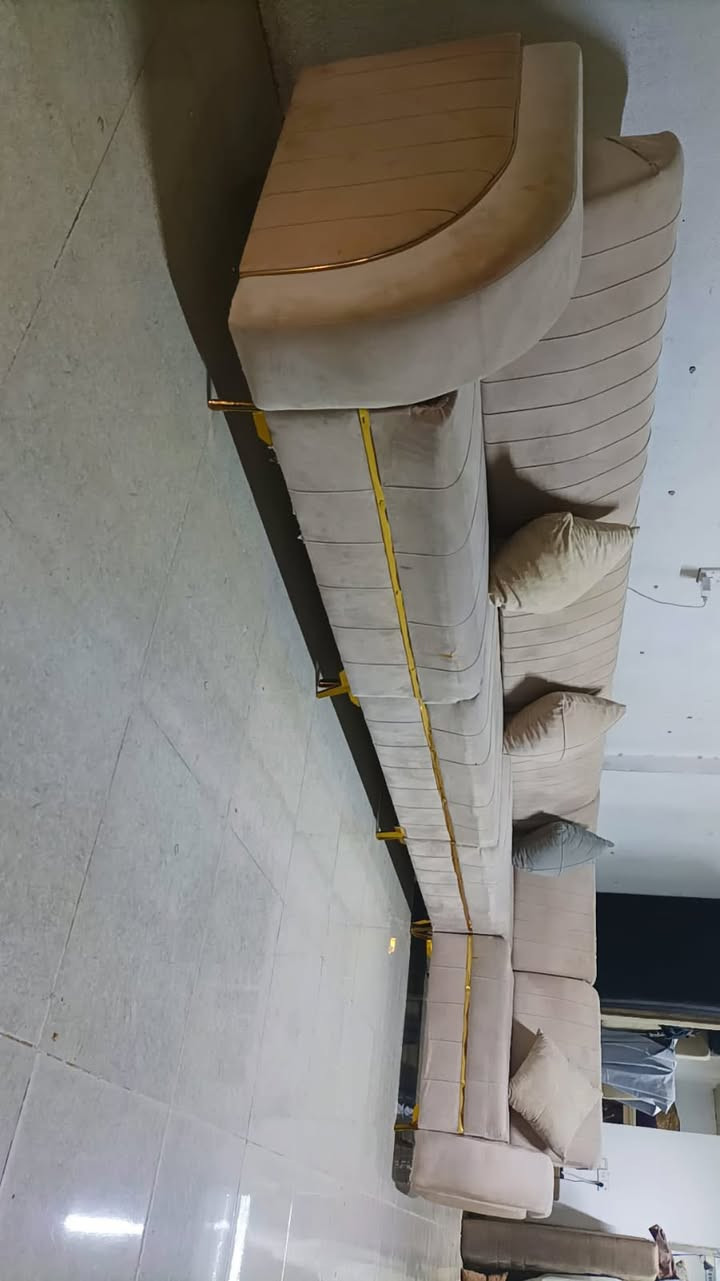 يالله تم وصول حاويه تخامه شرط النظافه 

العنوان الخضر وعندي خدمه توصيل 
استفسار اكثر مراسله الصفحه او الاتصال 
*********** واتس
