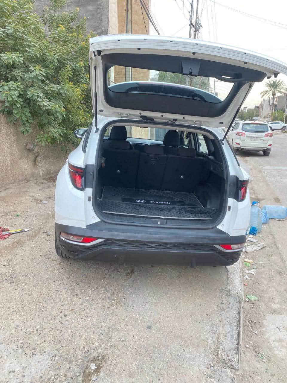 توسان ٢٢ خلبجي محرك ٢٥٠٠ جي دي اي. ماشيه٩١ الف كيلو مواصفات بصمة تشغيل وبيبان كشن السايق كهرباء كير ماوس سايد بربك بصمة بردات خلفية تبريد قطعتين وباقي المواصفات معروفه السونار مرفق بالصور السعر ١٦٠ وبيها مجال تريد وكاله تريد تحويل


**إذا كنت صاحب هذا الإعلان وتريد حذفه لأي سبب، رجاءا أرسل رسالة إلى الدعم الفني**