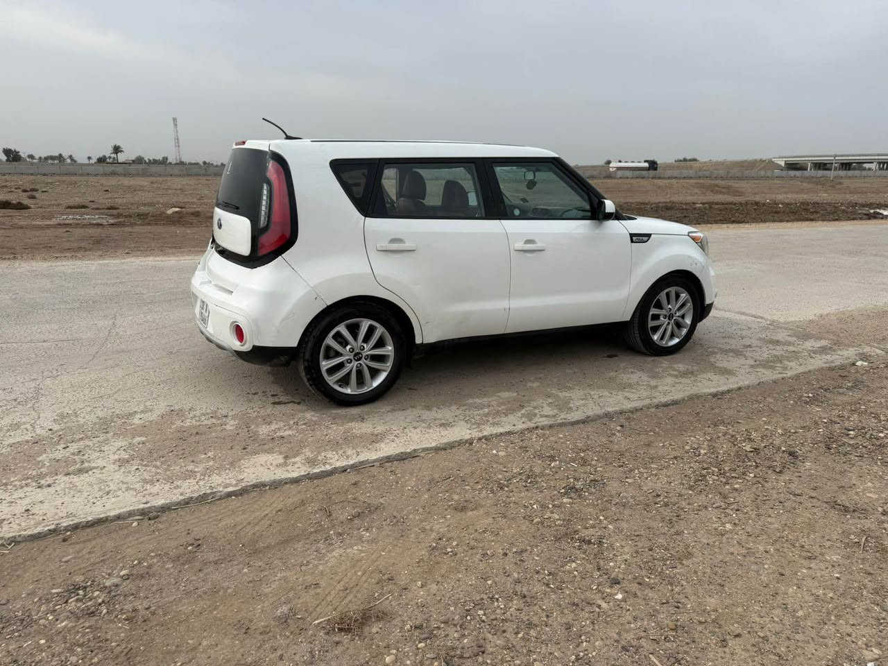 كيا صول موديل 2019 وارد امريكي رقم بابل شرط التحويل محرك 2000 دوش 
تحكمات ستيرن شاشة كشنات جلد 
حادث امريكا طخة بالداير مال الجاملغ الخلفي 
وحاليا بيها حادث أبيع على وضعها بجم كبس بدون ايرباك سعرها 89 وبيها مجال مكان السيارة بغداد 
الاتصال *********** بغداد, العراق
