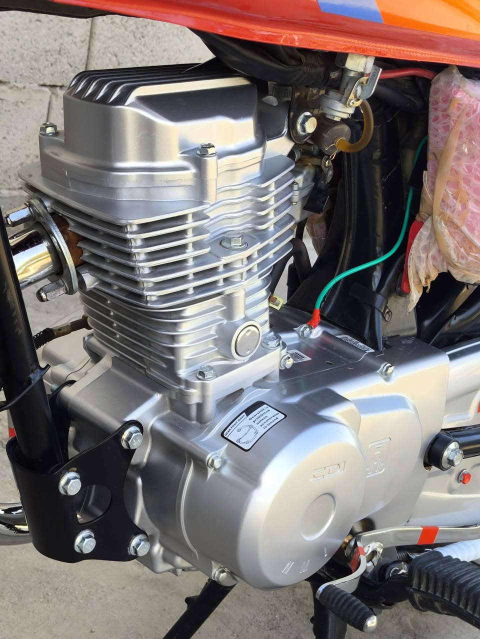 دراجه ايراني شلامجه بدون اوراق 2024 الدرجه مكفوله السعر 800 قفل المكان الكحلاء ناحية بني هاشم‏ ‪0774 187 9427‬‏
