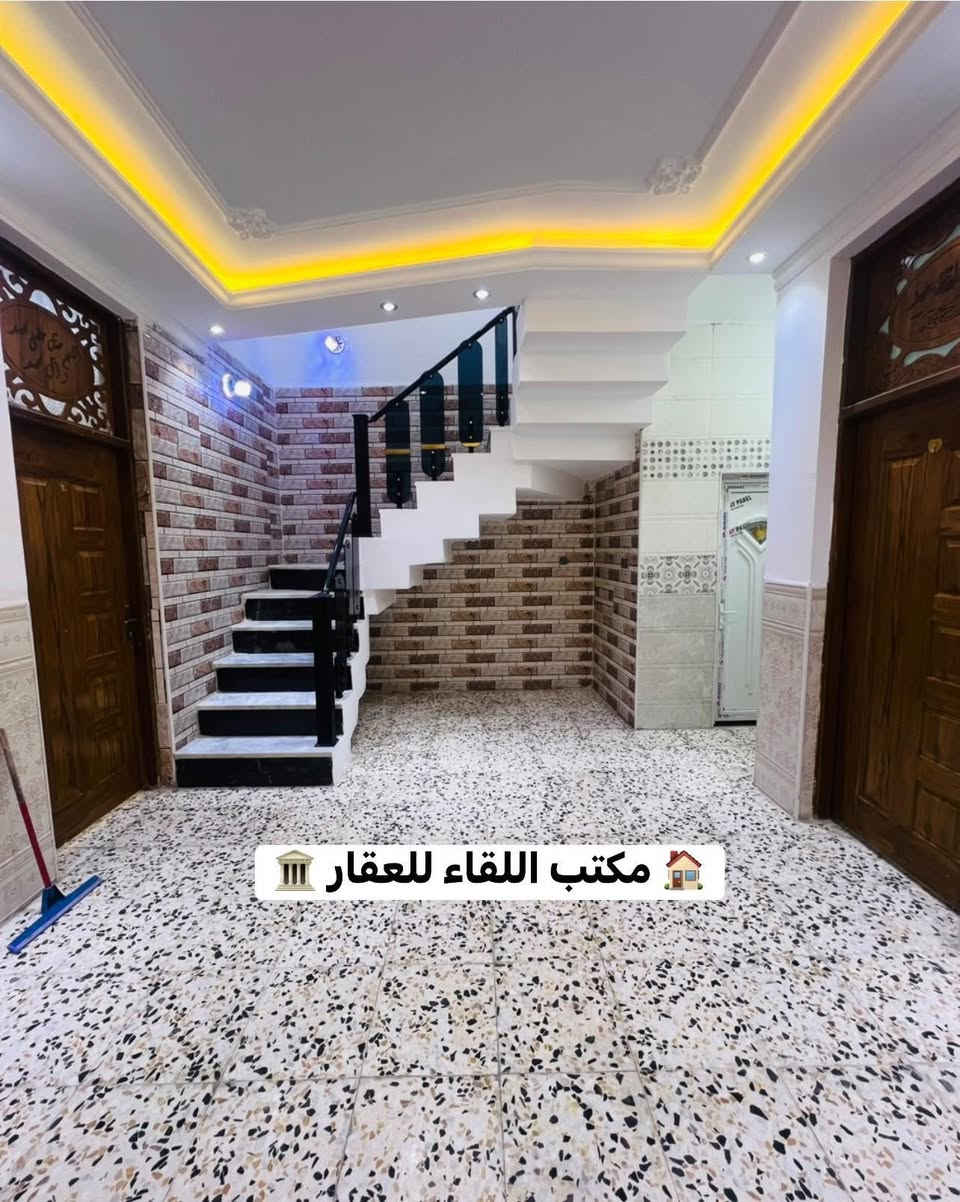 #دار_للبيع_طابو_زراعي 👇👇#استلام_مباشر
سعره مناسب جدا جدا 👉👉👉

#الموقع // #حله_نادر_الثانيه_حي_الزيتون_الجديد

 #طابقين_بناء_حديث_درجه_اولى

#متوفر_كافه_الخدمات✅ ماء مجاري كهرباء تبليط عرض الشارع 10م اناره ليلية تحويل مباشر

#المساحه // 120 م واجهة 8 م ❌ نزال 15  م

#السعر // خاص

#التفاصيل ( استقبال + مطبخ  + هول 

+ غرف نوم عدد 3 + مجمع صحيات عدد 3

+ منور عدد 2 )

——————————

للاستفسار اكثر مراسلة الصفحة او الاتصال 

 #علاء_الغرباوي  📞 ***********

او مراجعه المكتب 🏠#مكتب_روعة_اللقاء_للعقار 🏠

               🏗️ #مــوقع_المكتب🏗️

{ بابل/ حله نادر الاولى شارع الخدمي قرب سكله صدام }
