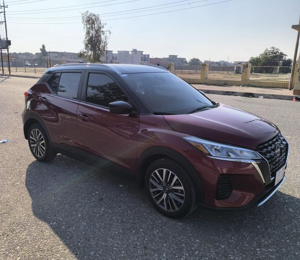 *تحية طيبة لجميع المتابعين *
للبيع نيسان كيكس. 
موديل 2024. 
مواصفات SV
السيارة ماشية  الف فقط يعني زيرو👌
رقم الشاصي 3N1CP5CV8RL560879
محرك 1600 اربعة سلندر. 
اللون ماروني وسقف اسود ابلادي. 

المواصفات SV
دخول ذكي. 
بصمة تشغيل وتشغيل عن بعد. 
رادار امامي و رادارات جوانب. 
حساسات خلفية وتوقف ذاتي. 
كاميرا خلفية وتحديد مسار. 
فول تحكم استيرن. 
نقطة عمياء. 
هاند بريك بصمة. 
ومواصفات اخرى كثيرة. 

الضرر. 
كير مفتوح. 

السيارة بدون صبغ* كل قطع السيارة ابلادي وايضا ً لايتات السيارة ابلادي. صور الحادث وتقرير السونار مرفقة في الاعلان. 

السيارة كاتي تترقم شمال العراق
أربيل * سليمانية *دهوك. 

مكان السيارة في محافظة كركوك 
للاستفسار اكثر عن السيارة يرجى على الرقم ***********
