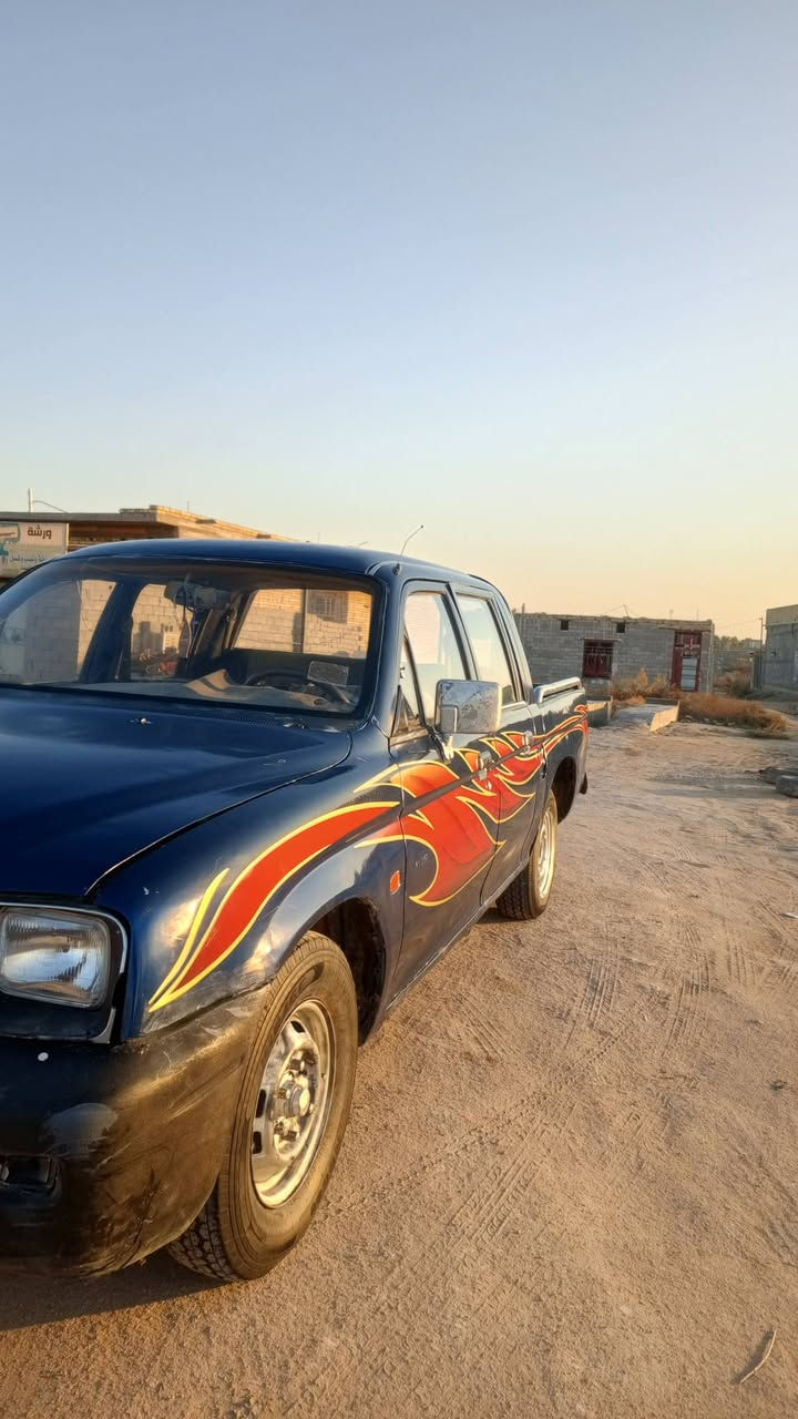 عليكم
مستبوشي 
موديل 1999
السياره مصبوغه صبغ عام 
السعر خاص 
***********
المكان سوق الشيوخ گرمة حلو
