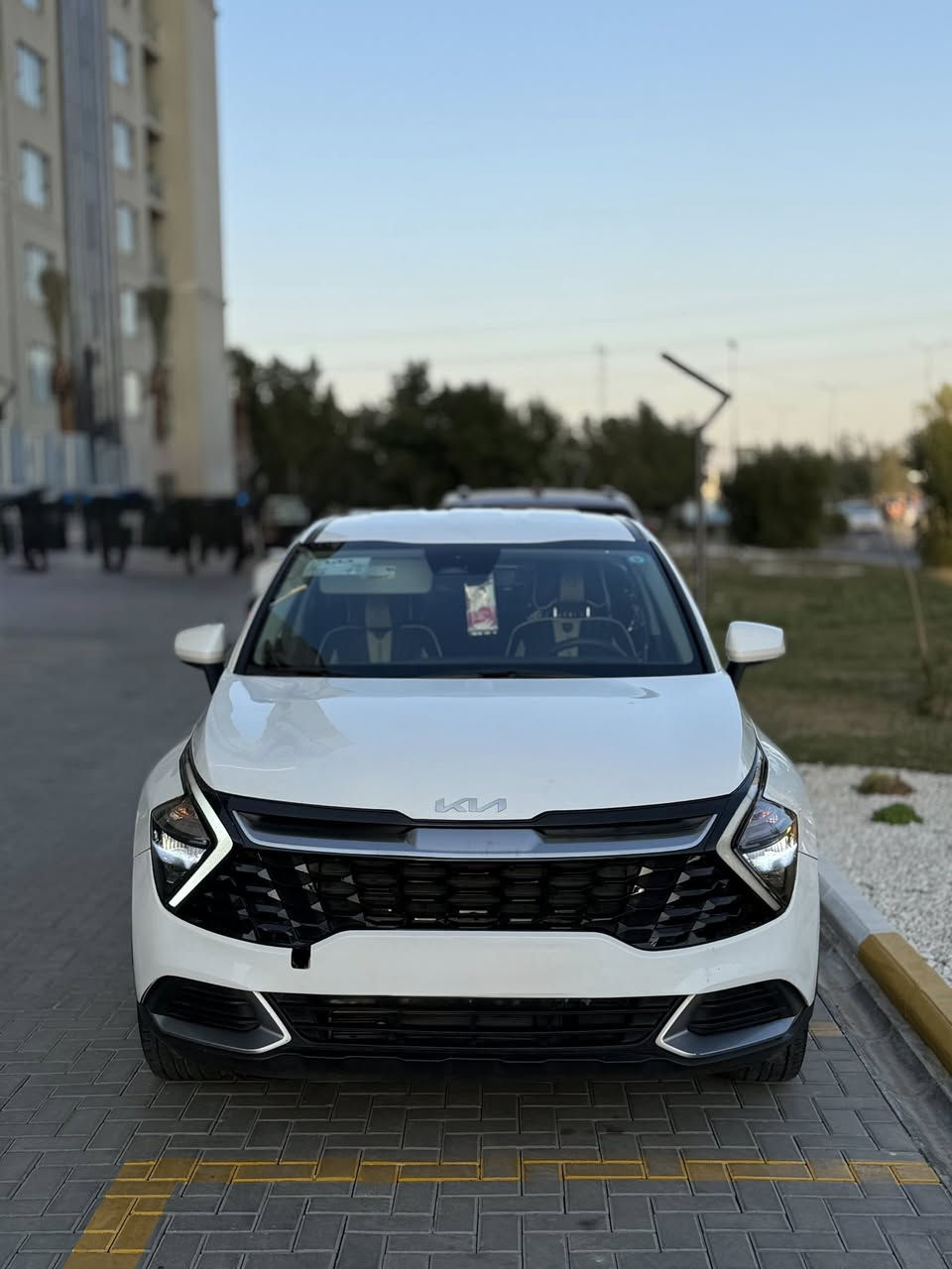 كيا سبورتج 2023 وارد امريكي هايبرد
محرك 1.6 تيربو هايبرد
شاشه
كامره
عداد دجتال متغير الالوان
انضمه قياده 
Sport
Eco
Smart 
نصام نزول من المنحدرات 
Autohold التوقف
السياقه شبه الذاتيه
تحديد مسار
گير ماوس 
صور الحادث مرفق
تبريد قطعتين
تبريد شاشه
حادثها جاملغ امامي وحافه من البنيد بدون دواخل السياره نضيفه جدا
ماشيه 89000km
مكان السياره بغداد
السعر 185 وبيها مجال للشراي.

***********للاستفسار
