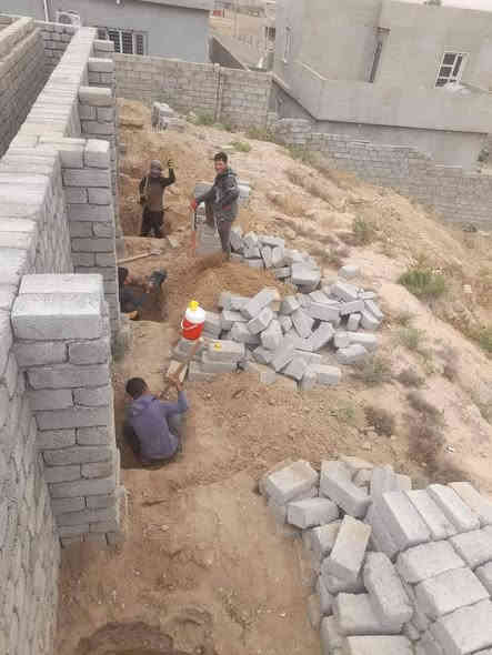 بسم الله الرحمن الرحيم
كـــــــادر عــــمــــل لـكــافـه ألاعـمـال
1:تصفير بيوت
2;فرش حجر بيوت وحواش
3:تفليش بيوت كبيره وزغيره
4:تفليش حايط وتنضيف البلوك 
5: تصفيط البلوك ع الخريطه
6: لبخ كافه انواع التكعيبات
7:درز كافه البيوت
8;فرش بلوك للنجاره داخل البيت
9:حفر قواعد دنك بكافه الانواع
10: حفر قواعد الدرج
11: تصعيد جص واسمنت داخل واخارج البيت 

مكان اجميله
مجاور جسر ام الشبابيط
‏‪‏‪***********
