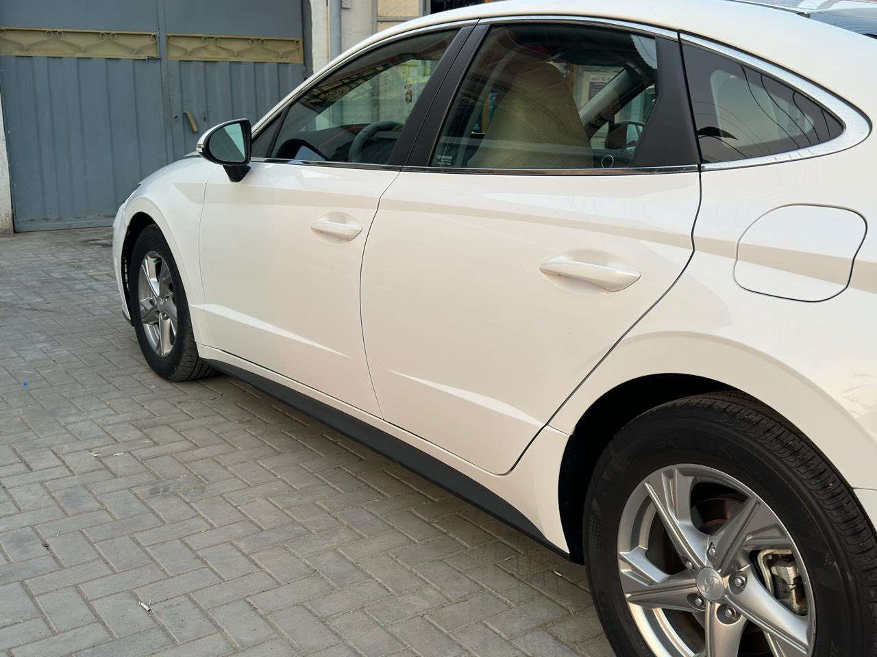 السلام عليكم 
سوناتا  ٢٠٢٣ 
وارد امريكي
ماشية ٤٢ الف حقيقي 
حادثها كما موضح بالصورة 
رقم بصرة تحويل مباشر
السعر ١٦٥ وبيها مجال
العنوان البصرة الاصمعي
***********
***********
