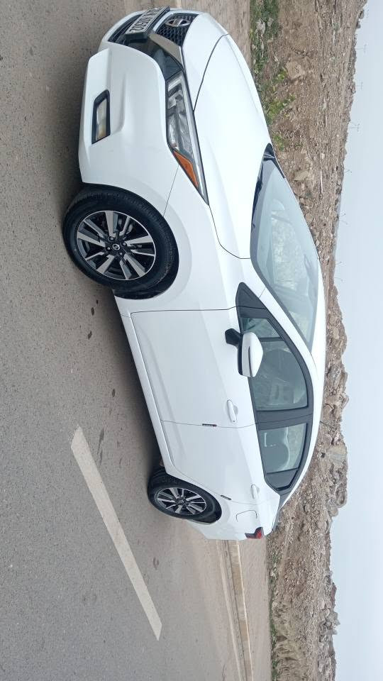 نیسان سەنی خەلیجی سەیارەکە بی دەعم بی سبوغ گیرو مەکینە بەشەرت دینار مەسرەفی تیا نیە بەشەرتی تەحویلو غەرامە 131هەزار کیلو مەتر روشتوە رقم تلفون *********** كركوك, العراق
