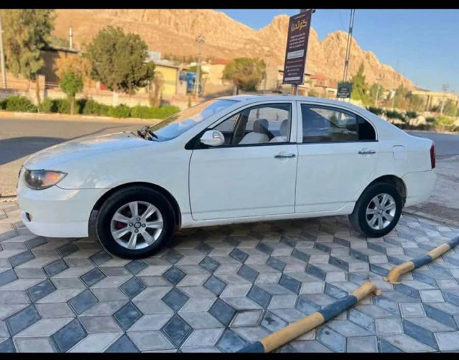 لیفان  
مۆدێل ٢٠١٣ 
سە نە وی ئە سلی  لە گە ڵە بە شەرتی  ئە وە لیات و حجزی لە سەر نە بئ پارە ی شەریکە ی تیا نە بێت 
پاکانە شی لە گە ڵە 
سە یارە کە قە پات مواسە فات 
گێڕ عادییە 
٤تا یە و ویلی لۆکی لە ژێرە 
گێڕو مە کینە ی بیلاد خۆیە تی 
سە یارە کە توندو تۆڵو بێ مە سرە فە ماڵی فە قیرە 
 یە ک  دینار مە سرەفی نییە زۆر جوانە 

تە نها بۆ فرۆشتن  
 جوابی کۆمێنت نایە مە وە گە ر موشتە ری تێل بکە لە مە سنجەر یا وە تس ئە پ 
 ئیشی قیست و قەرز ناکە م تکایە بۆ ئە وە نامە مە نێرە.  
لە سلێمانیم 
سعری ٣٨ گە ڵا و کە مێک معا مە لە 
*********** السليمانية, العراق
