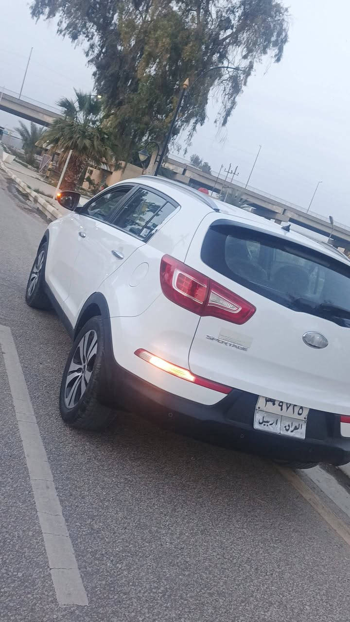 للبيع سبورتج موديل 2013 وراد خليجي السياره مكفوله كفاله عامه من كلشي من الصبغ والبارد والتبديل والضربه 
مكينه كير حداديه خير من الله رقم اربيل تريد تحويل تريد وكاله مواصفات كشن كهرباء تحكمات ستيرن أشاير ب المري وبعد مواصفات السعر مناسب لشراي يتصل وبالخدمه 
*********** مكاني بابل الكفل تحياتي للجميع 🫡
