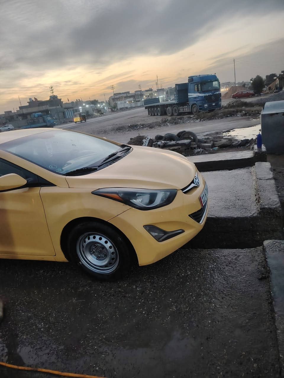 السلام عليكم النترا موديل 15 حادثه البنيد طاك ايرباك الستيرن مكينه وكير خير من الله السياره حلوة ونضيفه دواخل نضيفه دوشمه كوستر رقم بغداد السعر 115 وبيه مجال الاتصال على الرقم *********** مكان بغداد المعامل
