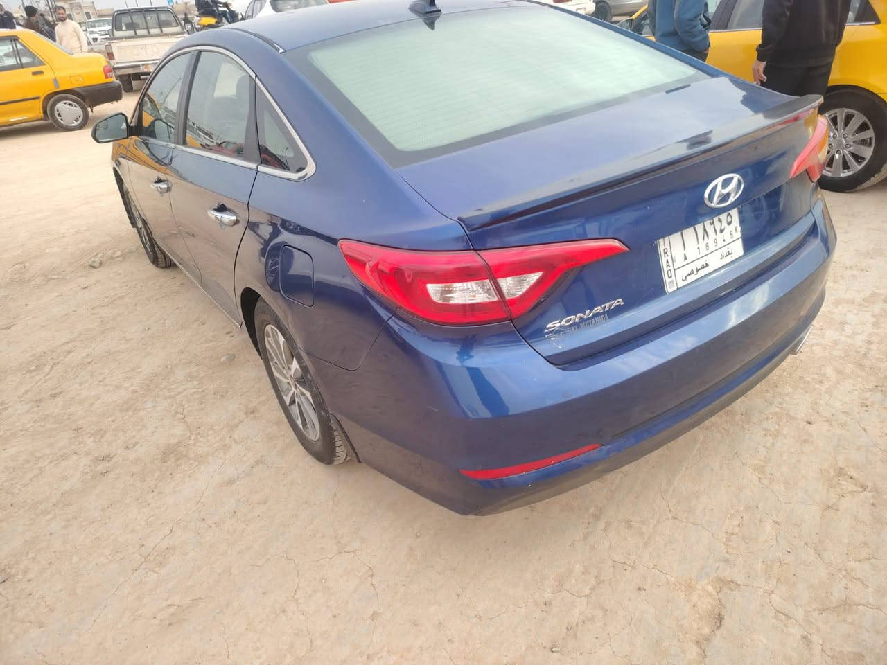 سوناتا موديل 2015 رقم بغداد وارد أمريكي كير مكينه مكفولات 
تحكم ستيرن نضام ايكو نضام سبورت تخم تاير  باتري جديد سياره احله من الصوره  سياره مال جناي مكاني الكوت الحادث مرفق بالصور تبديل بنيد. مع رش قليل الباب الخلفي والجاملغ نص السعر 118 وبيها مجال مكاني كوت ***********
