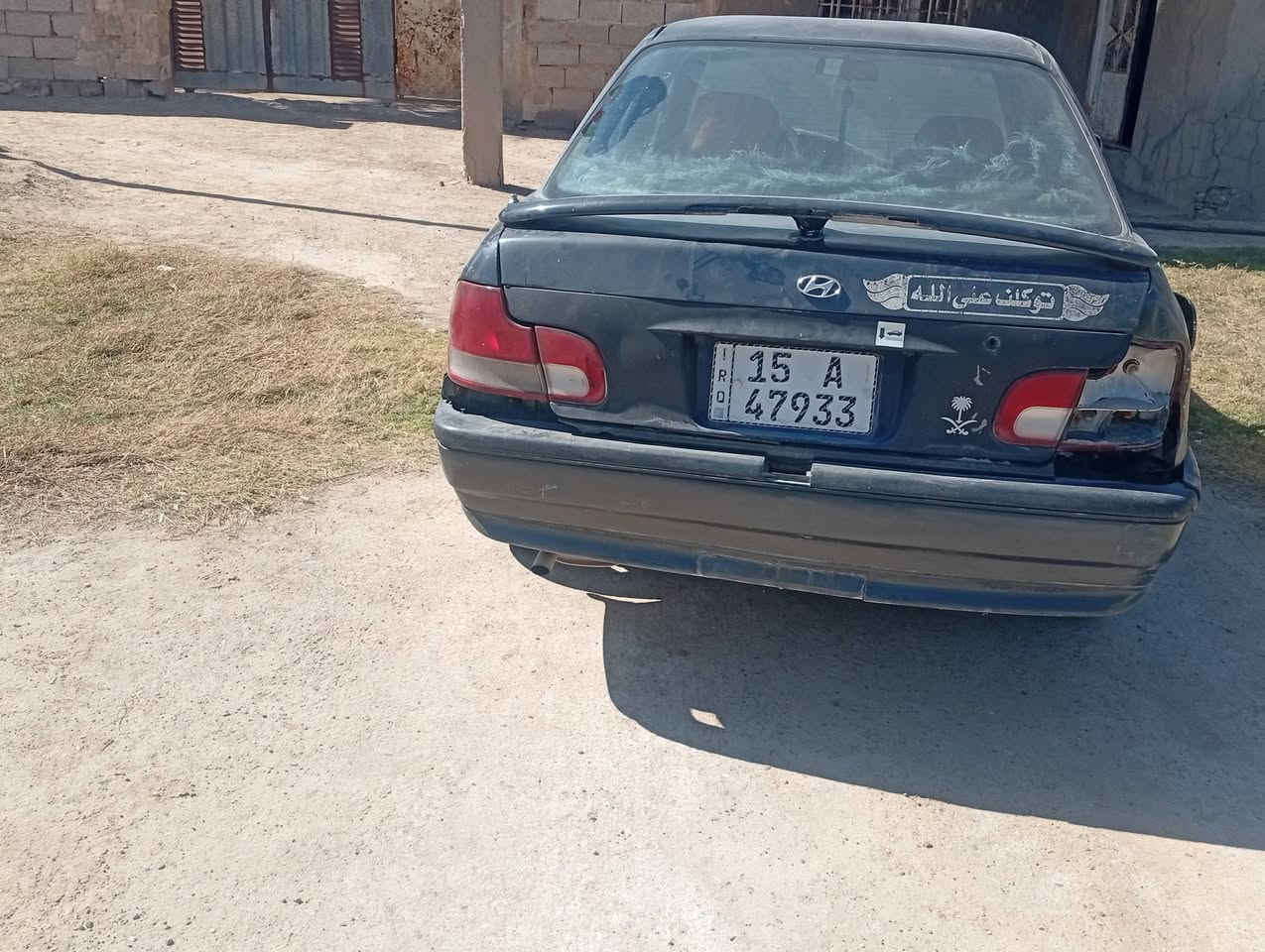 النترا دمعه .موديل..95
تبريد ثلج..كير عادي.مفتوح 1600.
سياره حلوه مال بيت .مثل ماموضح بلصوره.هزه وسنويه جديده رقم انبار.تحويل ثاني يوم 
السعر/26وبيها مجال بسيط
***********
