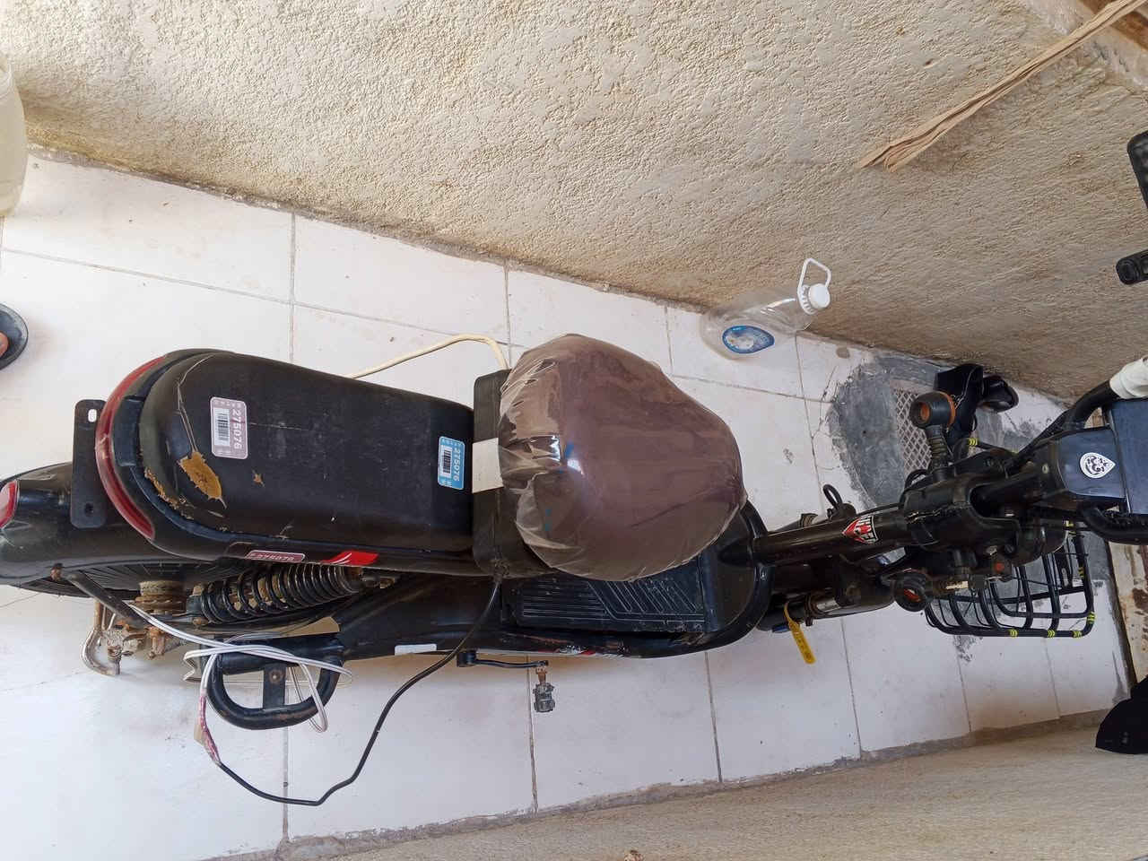 السلام عليكم بايسكل شحن حجم 14 نظيف بطارياتة نص عمر بس يمشن تقريباً 15 كيلو بالشحنة الوحدة السعر 150 وبي مجال قليل مكاني كربلاء حي الاطارات


**إذا كنت صاحب هذا الإعلان وتريد حذفه لأي سبب، رجاءا أرسل رسالة إلى الدعم الفني**