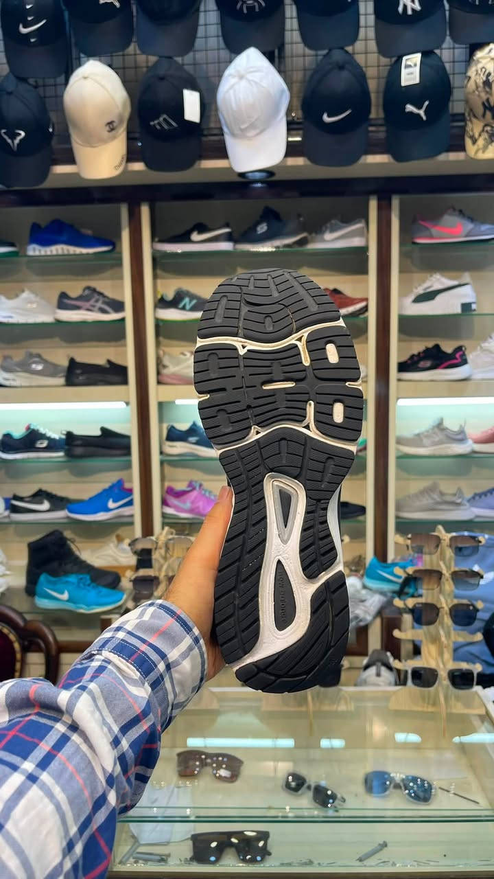 NB 880 🔥
بالة اوربية اورجينال 💯

القياس:  ٤٦-٤٧ يلبس

طول:  ٣٠،٥

توصيل السعر راسلني خاص 📩


**إذا كنت صاحب هذا الإعلان وتريد حذفه لأي سبب، رجاءا أرسل رسالة إلى الدعم الفني**