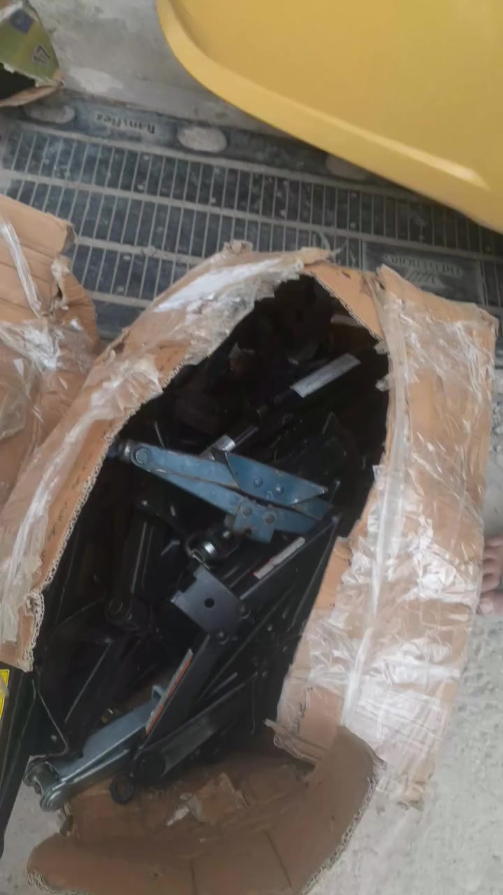 جكات  باله  لبيع  جميع  سيارات  ميسان  زيوت  قرب  محطه  بانزين     ***********
