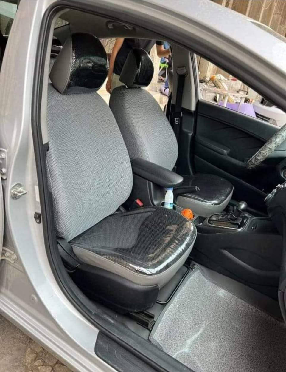 سلام عليكم دوشمة الاسطة تغليف كافت انواع سيارات عرض فترة قليلة كشنات خلية معا ليلون حراري  بل سعر ٨٥ فقط العنوان كاظمية شارع النواب اتصل عل رقم الهاتف ***********
