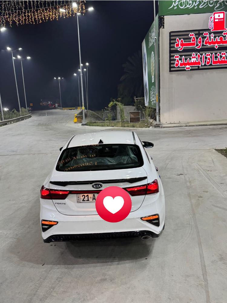 سلام عليكم كيا فورتي موديل 2021  رقم سليمانية ماشية 50 ميل
المواصفات
اللون ابيض صدفي 
شاشة جبيرة ابل كار بلي
مثبت سرعة
قيادة ذاتية
رادار توقف
تحديد مسار
وبقية المواصفات معروفة الفورتي معروفة 
الضرر خشم البنيد باردين فقط والباب اليمنه بارد قليل الدعامية فقط صبغ الامامية جمالية الاستفسار ***********
ملاحظة اللي يكول ليش مكاتب السعر اكو هواي يكسرون او بس يعلقون 
تحياتي
