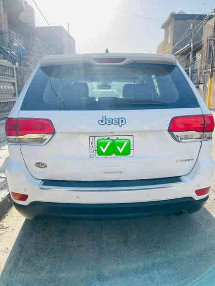 السلام عليكم 
جيب لاريدو 
أمريكيه 
بدون حادث و بدون صيغ 
السعر 210 
الاستفسار ***********
العنوان الزعفرانيه شارع المعهد.
