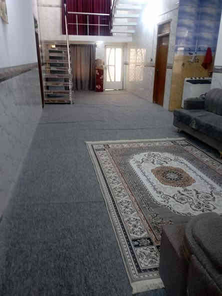 دار للبيع مساحته 250متر على طريق المعاره مقابيل سيد جواد يبعد عن شارع العام 100متر بناء حديث طابوك وصب كونكريت متكون 
غرفه نوم عدد2,   5*5
صاله 4*9
مطبخ 5*5
استقبال 4*8
مجمع صحيات داخليه وخارجيه 
سعرها 85وبيها مجال 
أي استفسار الاتصال على الرقم التالي 
***********
