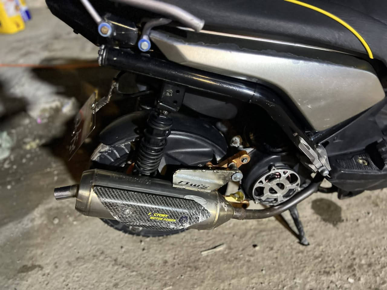 السلام عليكم دراجه خير من الله مابيها اي نقص دراجه مزوده من الرمبه بس خارج العنوان بغداد الغزاليه المو شراب لايتعبني ***********متواجد وساب أو مازنجر موجود تعال وبيك خير ودلل
