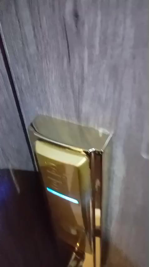 😊 عيدكم مبارك!
إعلان:
"العيد جاي... والفرصة جت! 🎉
تخفيضات عيد الفطر من فندق قصر الريم - كربلاء
احجز الآن واستمتع بأجواء روحانية وفرحة العيد قرب الإمامين 😊
للحجز: ***********
موقعنا: قرب الإمامين، كربلاء"
