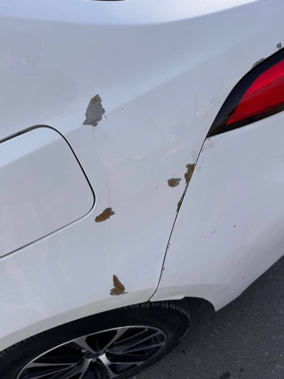 كورلا هايبرد 2024 شكل الامريكي  فول للاخير  ماشيه 50 الف رقم بغداد الإنكليزي   
مكفوله كفاله عامه ماعده هاي البارد ومسحوب كارت وشخط بلباب
بصمة عدد 
فتحة سقف 
رادار 
تحذير عند خروج عن المسار 
مثبت سرعة 
اكواب حار بارد 
قيادة ذاتية 
بريك ذاتي عند حاجة 
وضعيات قيادة 3
زر EV 
اوتو هولد 
هند بريك ذكي بصمة 
 فول تحكمات ستيرن 
شاشة كبيرة كار بلي +حاكية 
ويل كب تيوتا 
بك لايت لد اضواء زينون +كشافات زينون 
شاشة عدادات دجتل 
اشاير مري 
تبريد قطعتين ثلج ❄️ 
منافذ طاقة بل خلف  وبل امام 
زر اوتو لايت عالي 
اربع جام اوتو 
داخل بلادي اسود
أناره داخلية لد 
دخول ذكي بدون مفتاح للبيع او امراوس ***********
