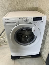 غساله للبيع   غساله هوفر فول اوتماتيك وزن 8 كيلو..كلها شغاله مابيها اي...