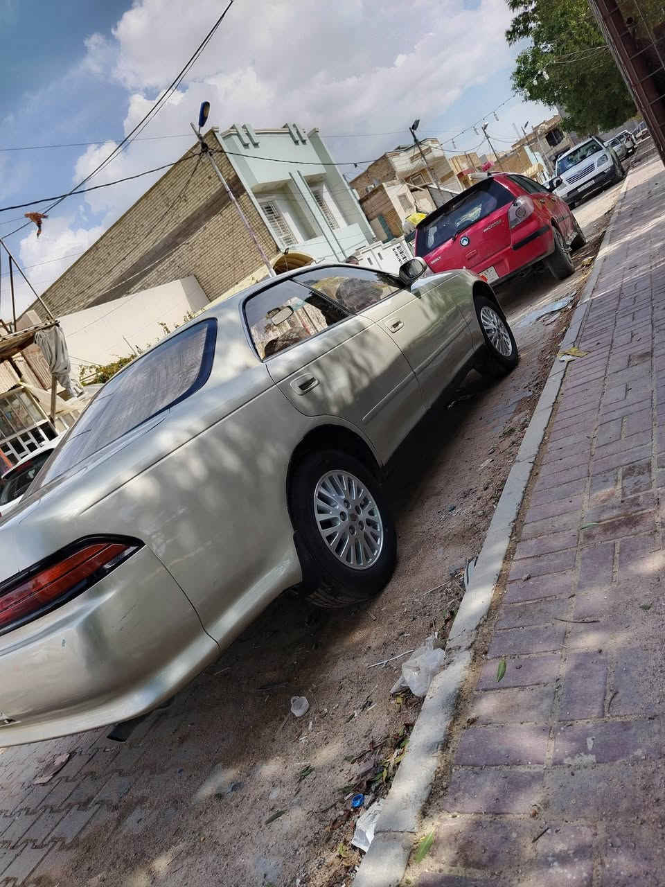 *********** ) مارك موديل 93 جاهزه من حداديه تخم تاير تبريد شغال فقط ضربتها بالشنطه وهذا تصويرها امام العين سعرها 60 ورقه وبيها مجال بسيط حق الجيه المكان النجف الاشرف وهذا رقم التليفون واني بالخدمه الشراي يتصل مضبوط
