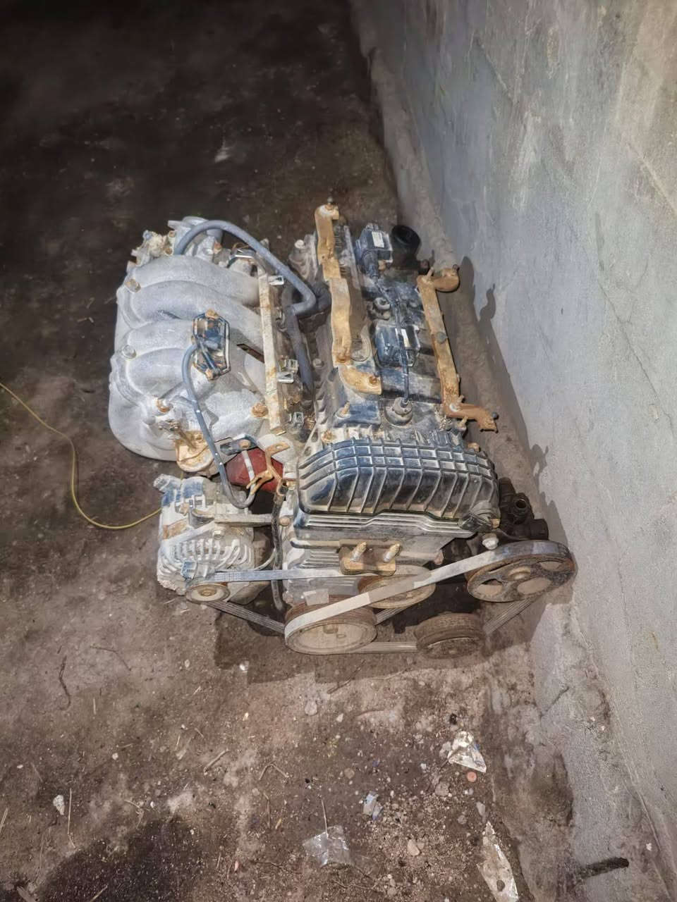 السلام عليكم محرك بي وايدي نضيف كامل تفرعاته بي بس زنجبيل تايمن فقط السعر 250مكاني بصره قبله ***********
