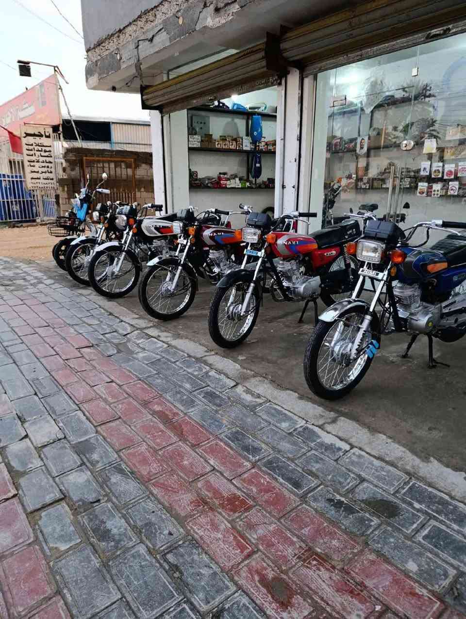 على بركه الله تم وصول دراجات دايوان اصلي و 4 كير امتياز سكنر سكنر زيرو موديل 25 صفر ليكلو سعر 4 كير 725 و ودايون 950 الاوان موجوده بصور فقط الاستفسار واتس اب *********** مكاني ديالى

