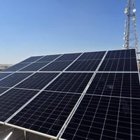 منظومة طاقة شمسية • ألواح شمسية • انفيرتر • بطارية ليثيوم • طاقة متجدد...