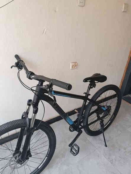 بايك TRINX c782 ايطالي شخط مابي  قوي ويتحمل طرق وزن
موصفاته
بريكات دسك زين 
مكينه ياباني 7 ضد الصدء
فريم انمنيوم كامل
تايرات كومبس
يجي كله النكي سبب البيع مامتفرغ سعره 320الف 
للستفسار *********** 
مكان بغداد الدوره
