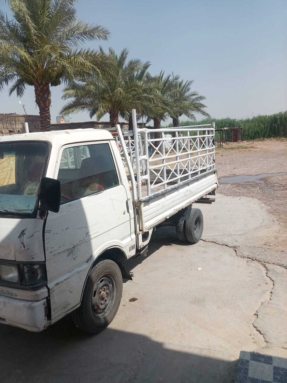 سلام عليكم كيا بنكو البيع تحويل ثاني يوم جاهزه السياره مابيها نقص مكان الرمادي لاستفسار على هذا الرقم *********** السعر 30 وارقه بيها مجال
