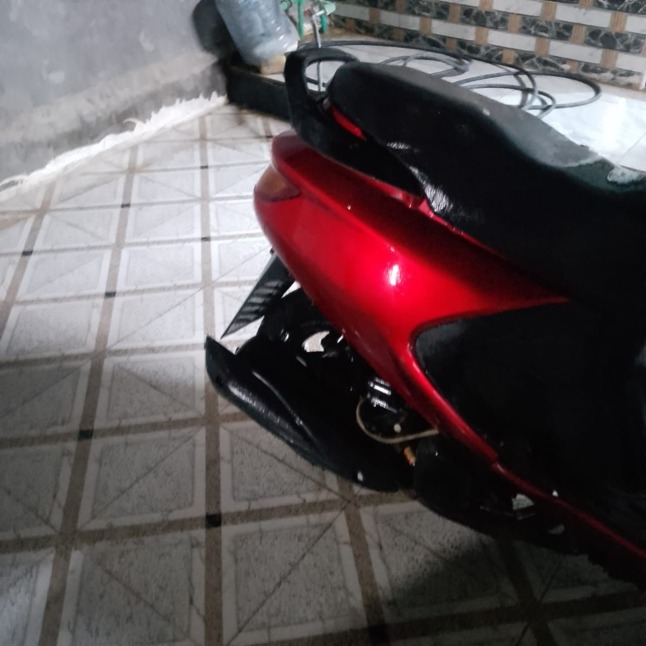 السلام عليكم متاح دراجه فراشه فحل دسك للبيع مكان بلقاسم نعومتها خير من الله ما نقصها اي شي  كله شغال بيع او مراوس حسب القناعه  السعر وباقي التفاصيل خااص او اتصال علا هاذه رقم 

***********
