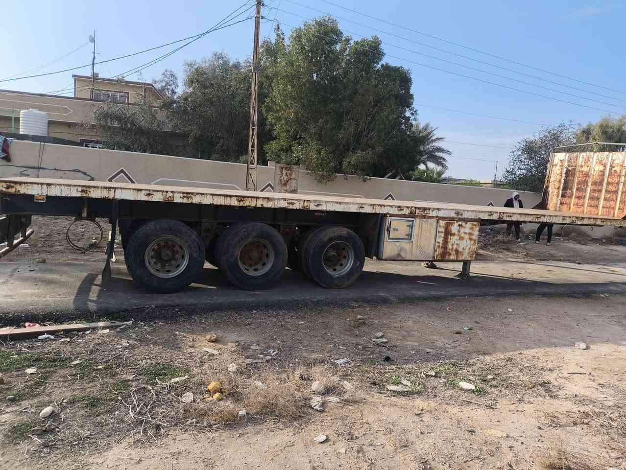 عرباته مان 2004 كفاله من الفطر جديدة مخزنه تخم ويل الماني صفاح موجودة مع الباب جاهزة للعمل  سعر 130 ورقه  
*********** محمد شاكر
