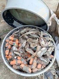 احزمه سيارات منها الحمل والكيات  وا لوريات تستخدم للسحب وشد الحمل اسعا...