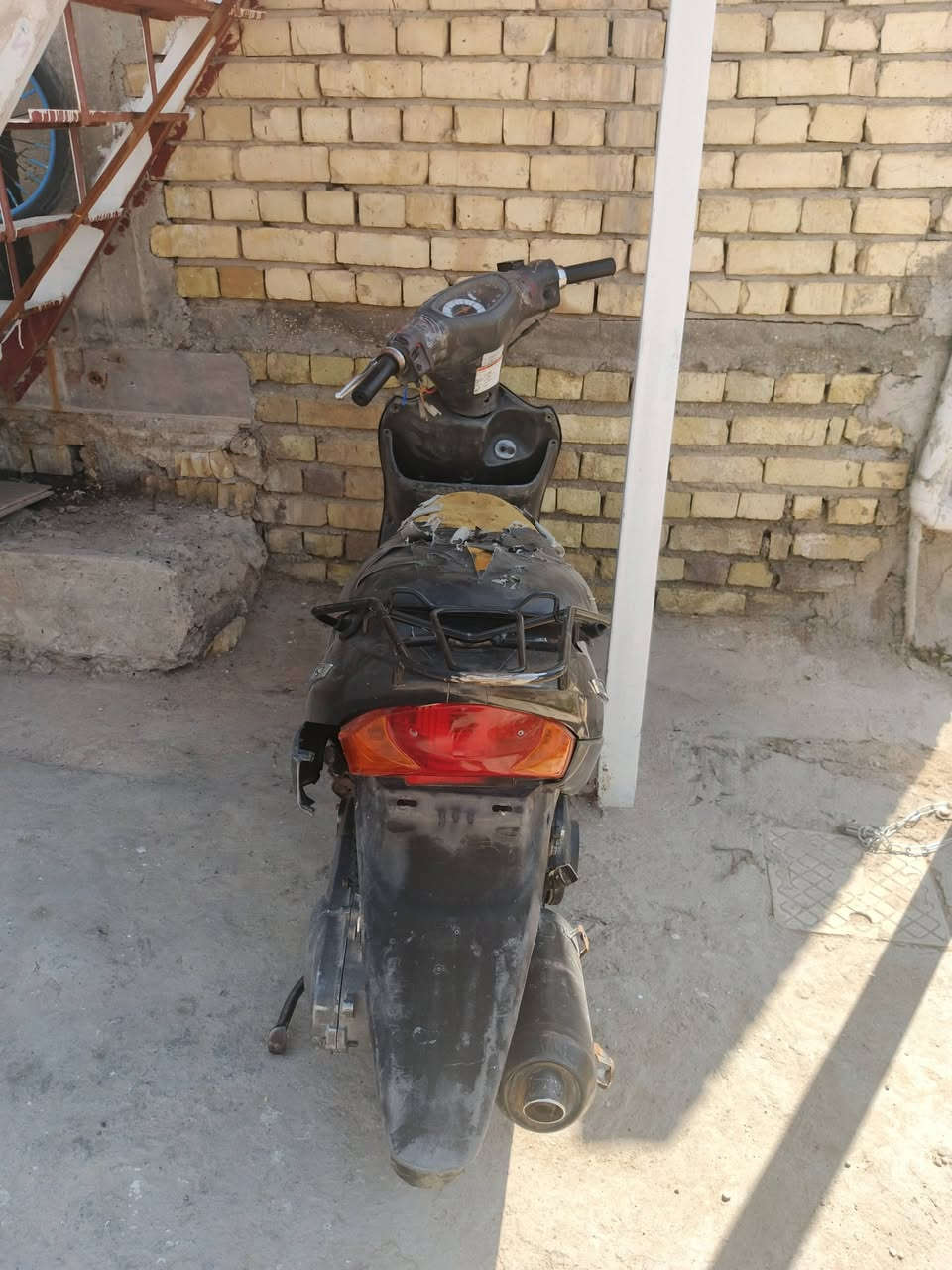 درجه للبيع درجه فول مكينه و كهربائيات مكفول نقص بس كابريتر دراجه رايده به 90 وبيه مجال مكاني بغداد التاجيات رقمي ***********
