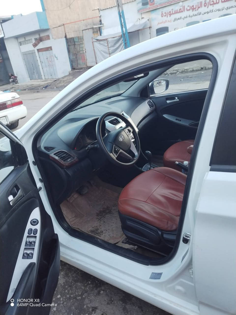 اكسنت خليجي موديل 2016 محرك 16دوش كير AT ماشيه 123فول مواصفات سلايت 4 دسك 5 ويل كب محر
 ك كير شرط ضرر باب نفر ودسه وربع باب السايق السعر 110ورقه بيها مجال
***********
***********
