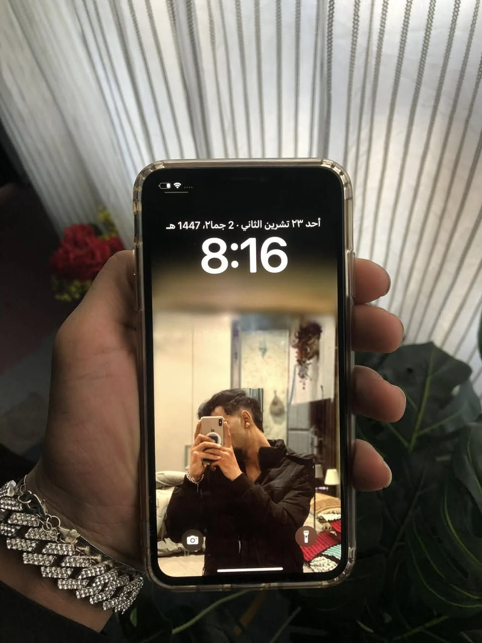 عدي تلفون ايفون اكس ماكس ذاكرته 64 بطاريه 100 نسخة دبل سيم كارت ZA الجهاز كل جسمة بلادي وكلة شرط شاشه بلادى مامبدل خلاص وكل جسمة شغال رايده مراوس بـ ايفون فقط والخاص مفتوح وهاذ رقميي ***********
