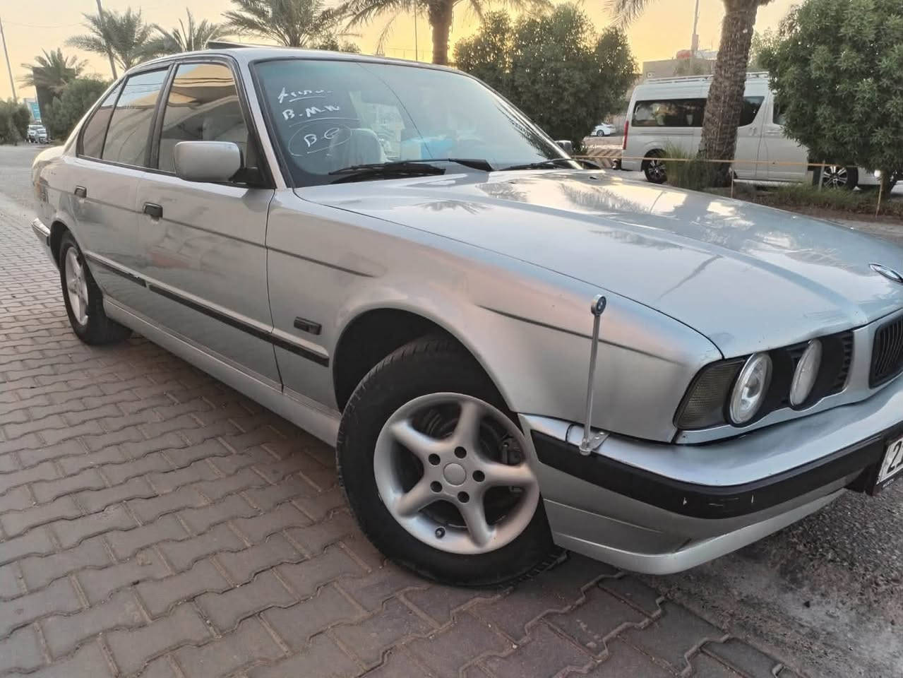 سلام عليكم 
للبيع بي ام دبليو موديل 1994 اصل حجم 525i مسكر فانوس

كير اوتماتيك بلادي محرك وكير جدد مكفولات من اي شي 

ضفيره من الطول لطول واير جطل ماكو بيها كلها بلادي شركه

صدرين خلفي والصدر المامي جديد تراي كلش حلو وناعمه 

تبريد شغال حماوه ثابته نص منضومت مي كلها جديده مبدل

تخم تاير جديد حجم 16 دسكات هاندبريك كلشي بيها شغال 

سياره سلايد روف طكتين بجم عريض دوس مري كله ام بلادي 

داخل جلد رصاصي شاشه سنترلوك ريمونت لايت عدسه زنون 

سياره صبغ جماليه مكفوله من اي ضربه او خياس شرط الفحص

السعر 57 ورقه وبي مجال حق الجيه العنوان بغداد حي الجامعه

*********** للستفسار اتصل ممتواجد ع النت
