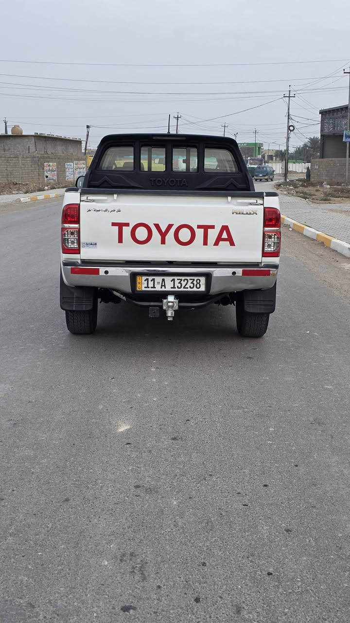 سلام عليكم بيكم هايلوكس البيع موديل 2013 فرويل كويتي اصل رقم بغداد دوالي اتوماتيك فول موصفات مكفول كفاله عامه من كلشي مكينه ما مفتوحه تخم تاير جديد برستون السعر ٢٢٠ورقه مكان السياره بغداد الهاتف ***********
