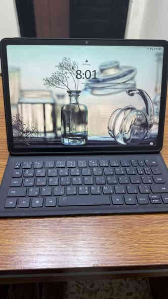 تابلت 
هواوي ميت باد 11.5  2025
جديد لوك 
نظافه 100% 
غراضة الاصليه شاحنه و كيبورد وكارتونه 
مكاني بغداد 
السعر 350 قفل
***********
