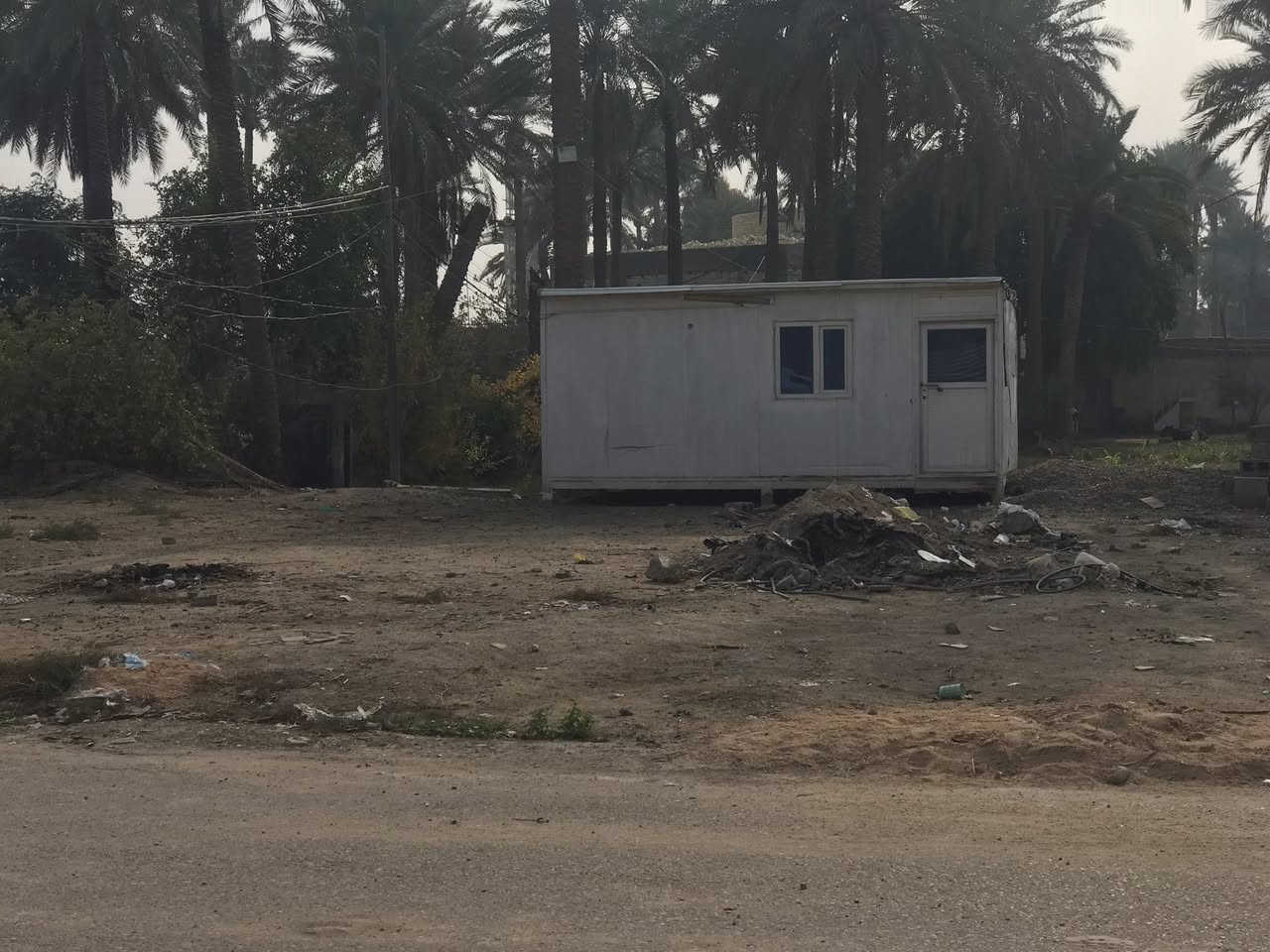 سلام عليكم تتوفر قطعه ارض مساحه ٢٦٠ متر واجه ١٣ ونزال ٢٠ كامله الخدمات عل شارع العام تبليط خطين مياه اناره عرض الشارع ١٢ متر موقعها حلو عنوانها المحموديه شيشبار طريق بغداد حله للاستفسار ***********
