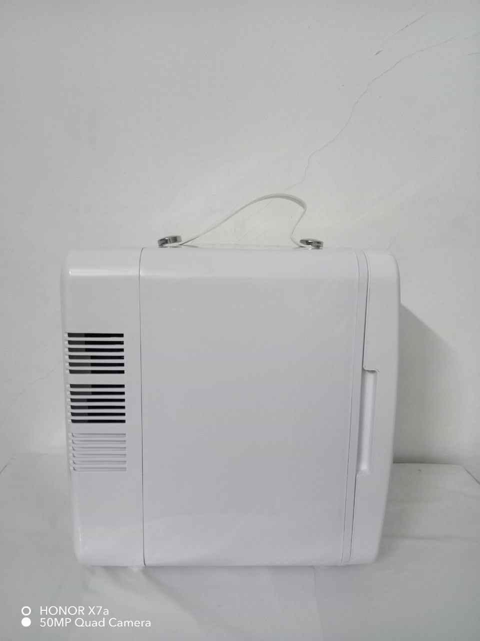 ثلاجه سياره تشتغل على الكهرب والسياره 12و24 فولت السعر 35ألف

توصيل بغداد  محافظات بغداد, العراق


**إذا كنت صاحب هذا الإعلان وتريد حذفه لأي سبب، رجاءا أرسل رسالة إلى الدعم الفني**