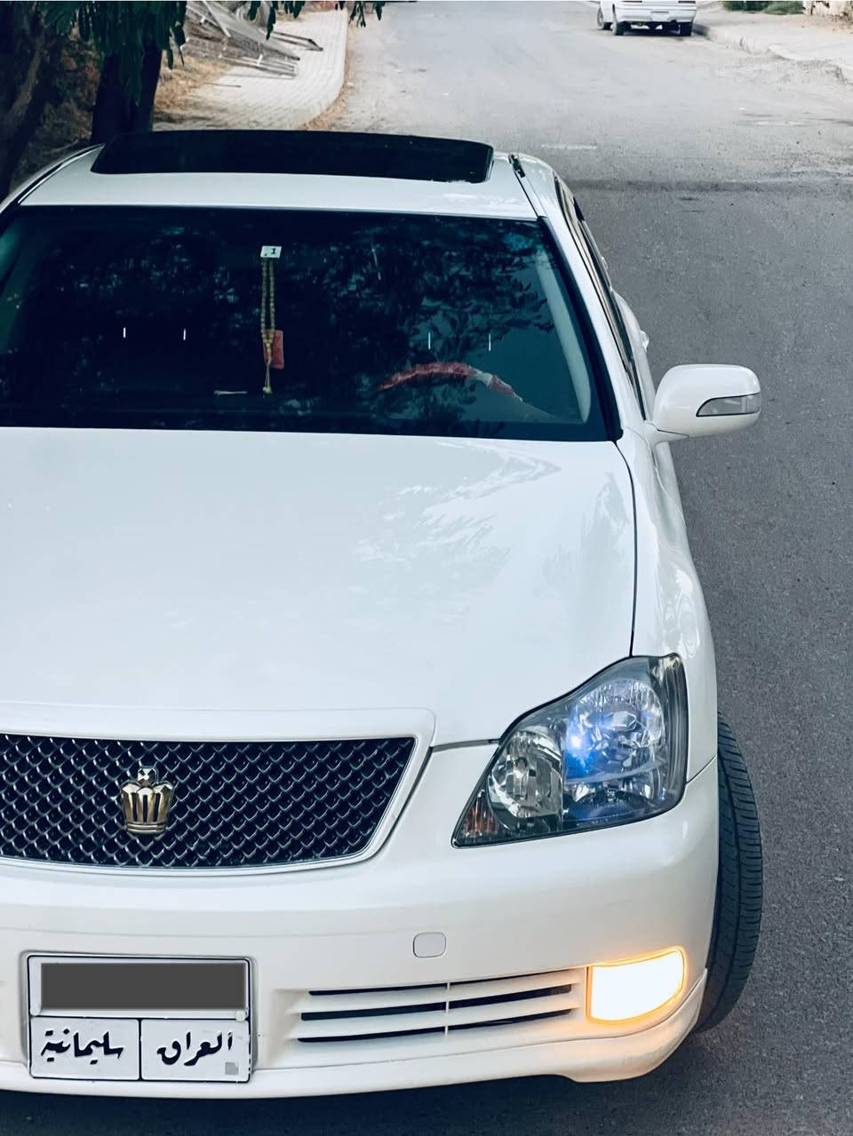 السلام عليكم 
(ادوات) بدون گص
للبيع تويوتا كراون شاهينه 🇯🇵
المواصفات:
سياره كفالة عامةً 
موديل 2005
علايم ذهبي 
فتحه 
داخل اسود جلد ملكي صاجيات احمر 
ويل دنكه كروم
بگ لايت ابو عيون 
لايت 5 قطع عدسه دواره 
مكينة 3000 V6 شاصي 182
5بصمات أربع ابواب والجنطة
سياره كلش حلوهه وجديده واحلى من صور 
السياره اثليت اصل رياضي 
مبيها اي نقص كاملة مكمله 
ملاحضه :السياره ادوات بدون رقم 
مكان السيارة سامراء 
للإتصال:***********
هـ 2 : ***********
